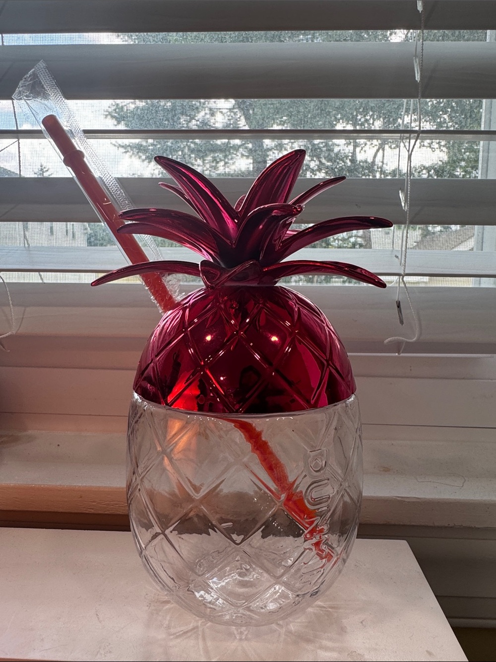 DUNKIN Pink Pineapple Cup with Clear Base and Straw